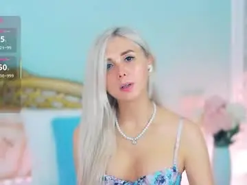 Chaturbate Best live sex cam show of amoramias