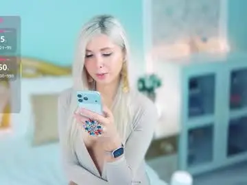 Chaturbate Best live sex cam show of amoramias