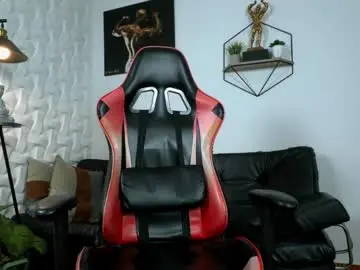 Chaturbate Live Sex Cam of casticatheking