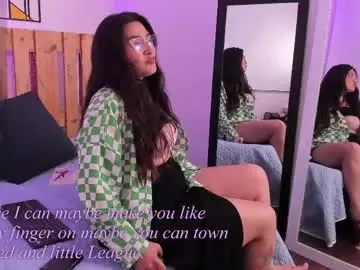 Chaturbate Nude Webcam of emily_sartre