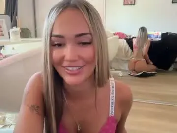 Chaturbate Sex Cam of luvlivvyy