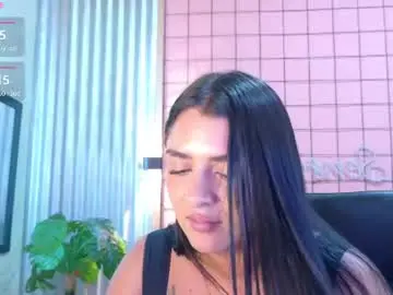 Chaturbate Sex Cam of mensia_hernandez