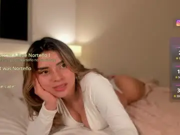 Chaturbate Live Sex Cam of andreathomson