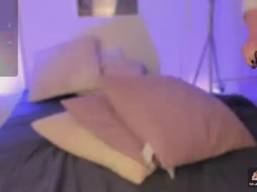 Chaturbate Sex Cam of ema_soul