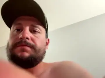 Chaturbate Live Sex of squirrlycock1