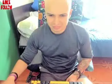 Chaturbate Adult Webcams of david_2789