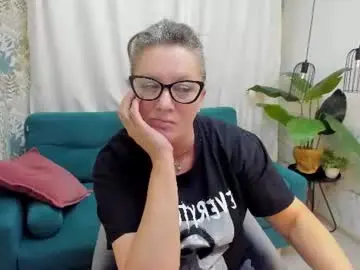 Chaturbate Live Porn of lea_fruit