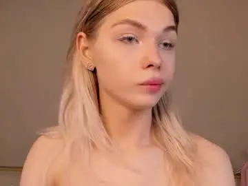 Chaturbate Live Sex of blondy_fina