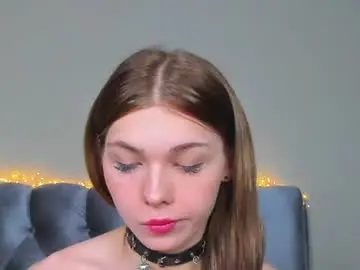 Chaturbate Adult Video Chat of blondy_fina