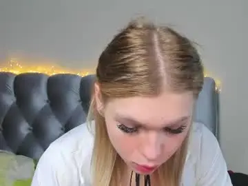 Chaturbate Sex Cam of blondy_fina