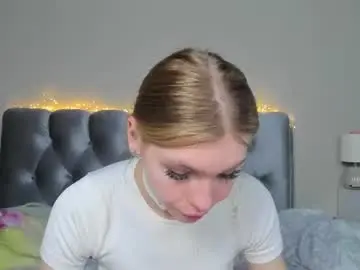 Chaturbate Live Porn of blondy_fina