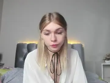 Chaturbate Free Live Porn of blondy_fina