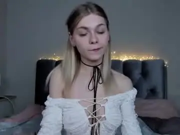 Chaturbate Free Live Porn of blondy_fina