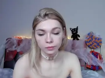 Chaturbate Live Sex of blondy_fina
