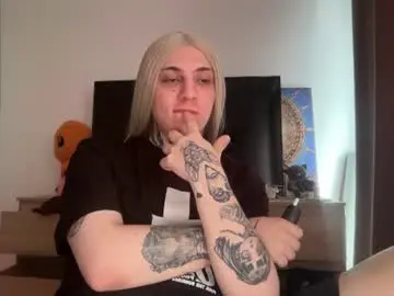 Chaturbate Watch Live Sex Cams of chloevesper