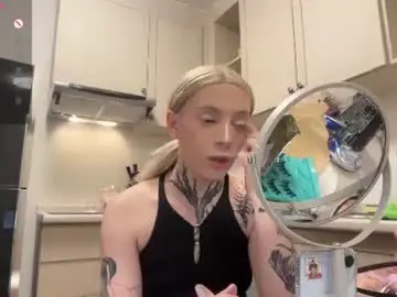 Chaturbate Live Sex Cam of chloevesper