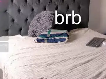 Chaturbate Free Porn Cam of harry_brown2324