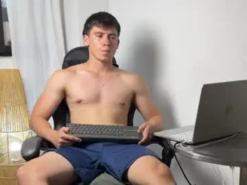 Chaturbate Sex Chat of harry_brown2324