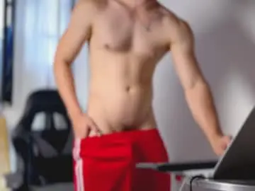 Chaturbate Live Sex Cam of harry_brown2324