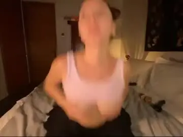 Chaturbate Best live sex cam show of lessya_magic
