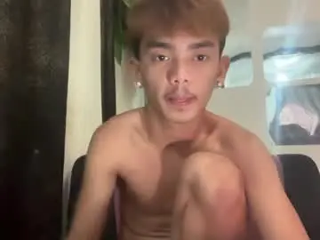 Chaturbate Live Sex of p1noytwink_mier