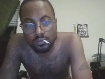 Chaturbate Sex Cam of 11inchtattedtrinibad
