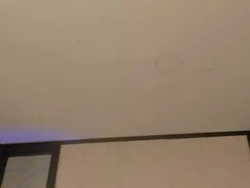 Chaturbate Live Sex Cam of alicee_clark_