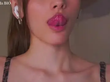 Chaturbate Live Sex of falinecrosthwaite