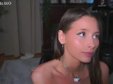 Chaturbate Free Porn Cam of falinecrosthwaite