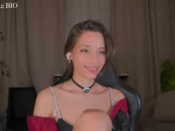 Chaturbate Watch Live Sex Cams of falinecrosthwaite