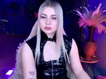 Chaturbate Adult Webcams of hyileyclark