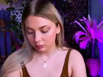 Chaturbate Live Porn of hyileyclark