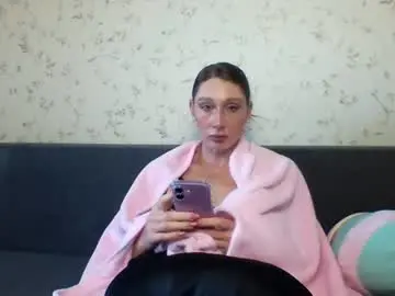 Chaturbate Live Sex Cam of linawinters