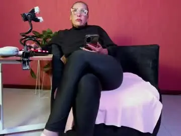 Chaturbate Nude Webcam of milf_sikiu