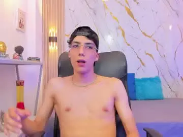Chaturbate Live Sex Cam of nikolay_gregori