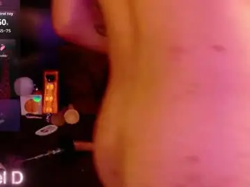 Chaturbate Sex Chat of angeldustt_19