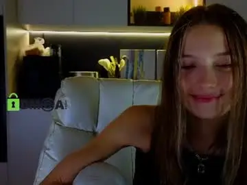 Chaturbate Live Sex Cam of crazzy_cherry