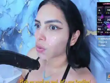 Chaturbate Adult Webcams of evelinn_belen