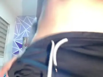 Chaturbate Live Sex Cam of hellen_maya