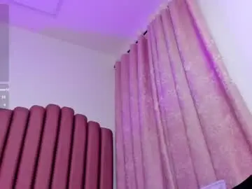Chaturbate Watch Live Sex Cams of little_star_23