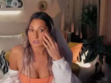 Chaturbate Best live sex cam show of sarahholly