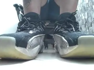 Chaturbate Adult Webcam of srfindomfeet_