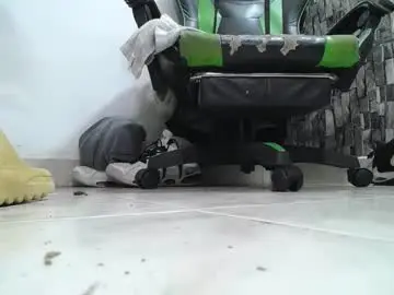 Chaturbate Live Sex of srfindomfeet_