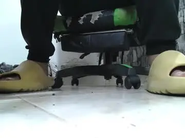 Chaturbate Adult Video Chat of srfindomfeet_