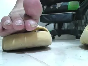 Chaturbate Adult Video Chat of srfindomfeet_