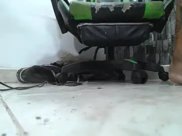 Chaturbate Adult Video Chat of srfindomfeet_