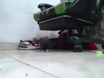 Chaturbate Live Porn of srfindomfeet_