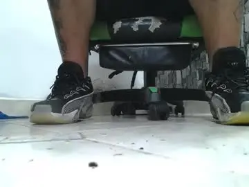Chaturbate Live Porn of srfindomfeet_
