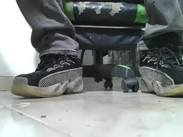 Chaturbate Sex Cam of srfindomfeet_