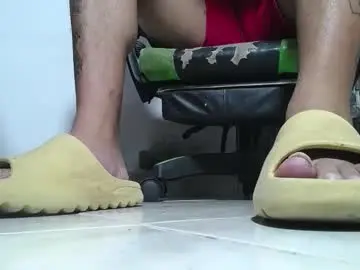 Chaturbate Free Porn Cam of srfindomfeet_